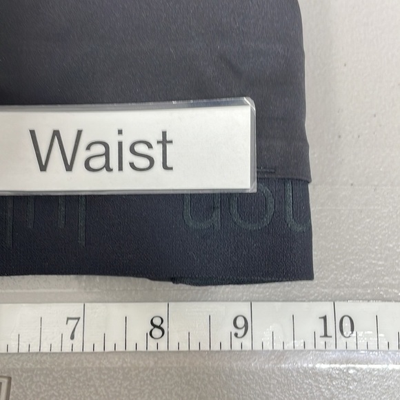 Lululemon Athletica Mini Shorts Black Size 6 - Picture 9 of 11